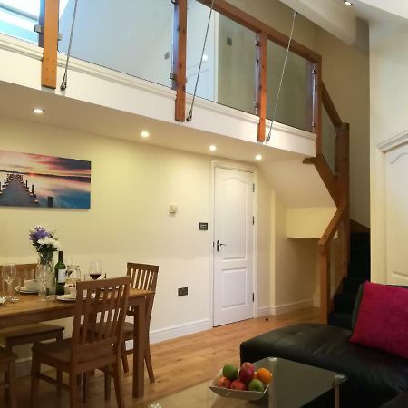 Modern, 2 Bedroom Apartment With Sofa Bed, Uplands, סוואנסי מראה חיצוני תמונה